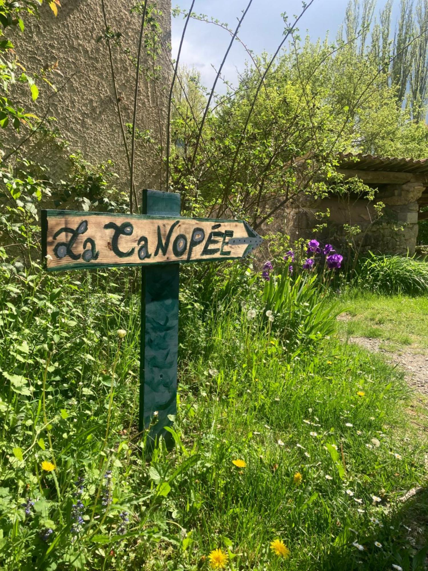 La Canopee Barret-sur-Meouge Bagian luar foto